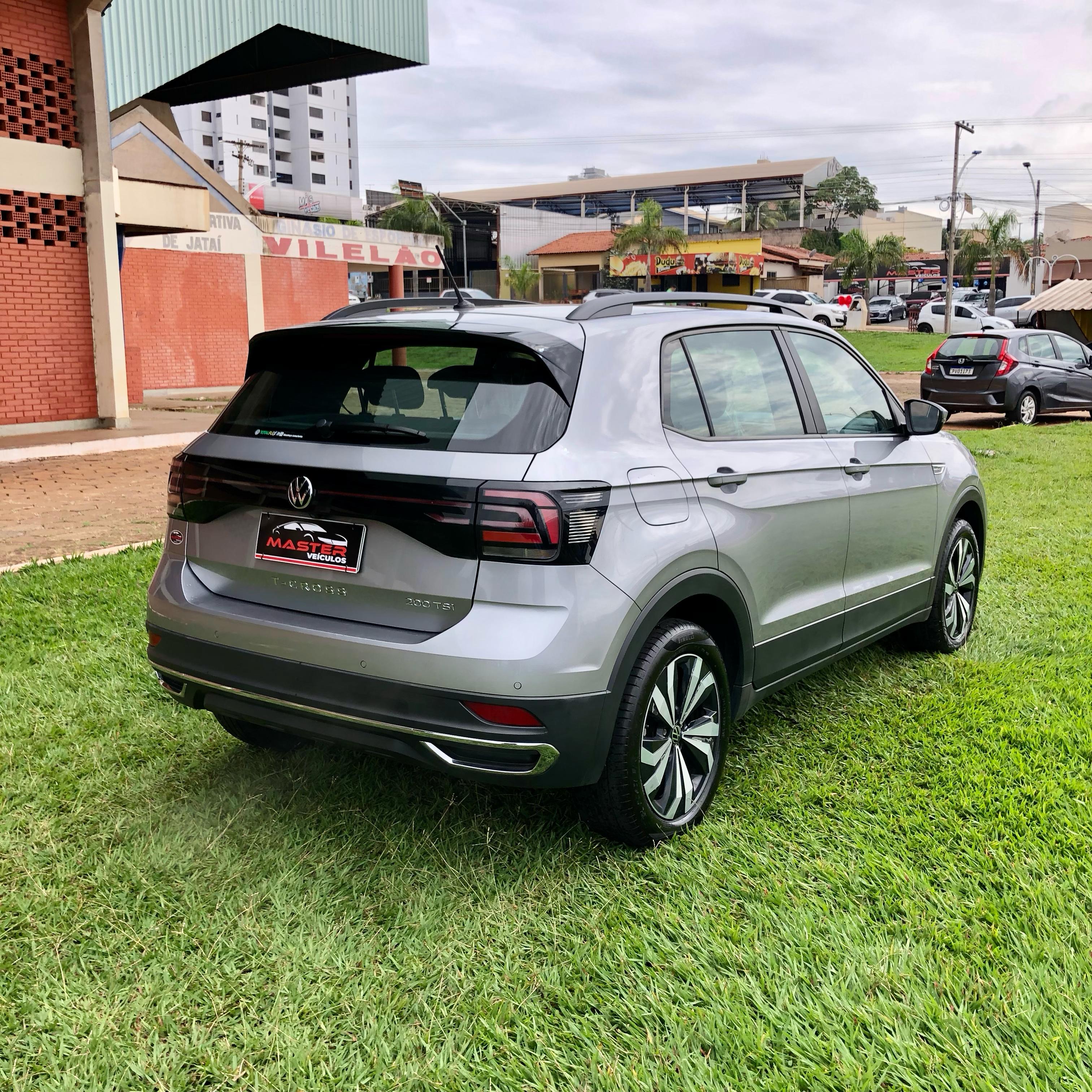 VOLKSWAGEN  T-CROSS - Miniatura 3