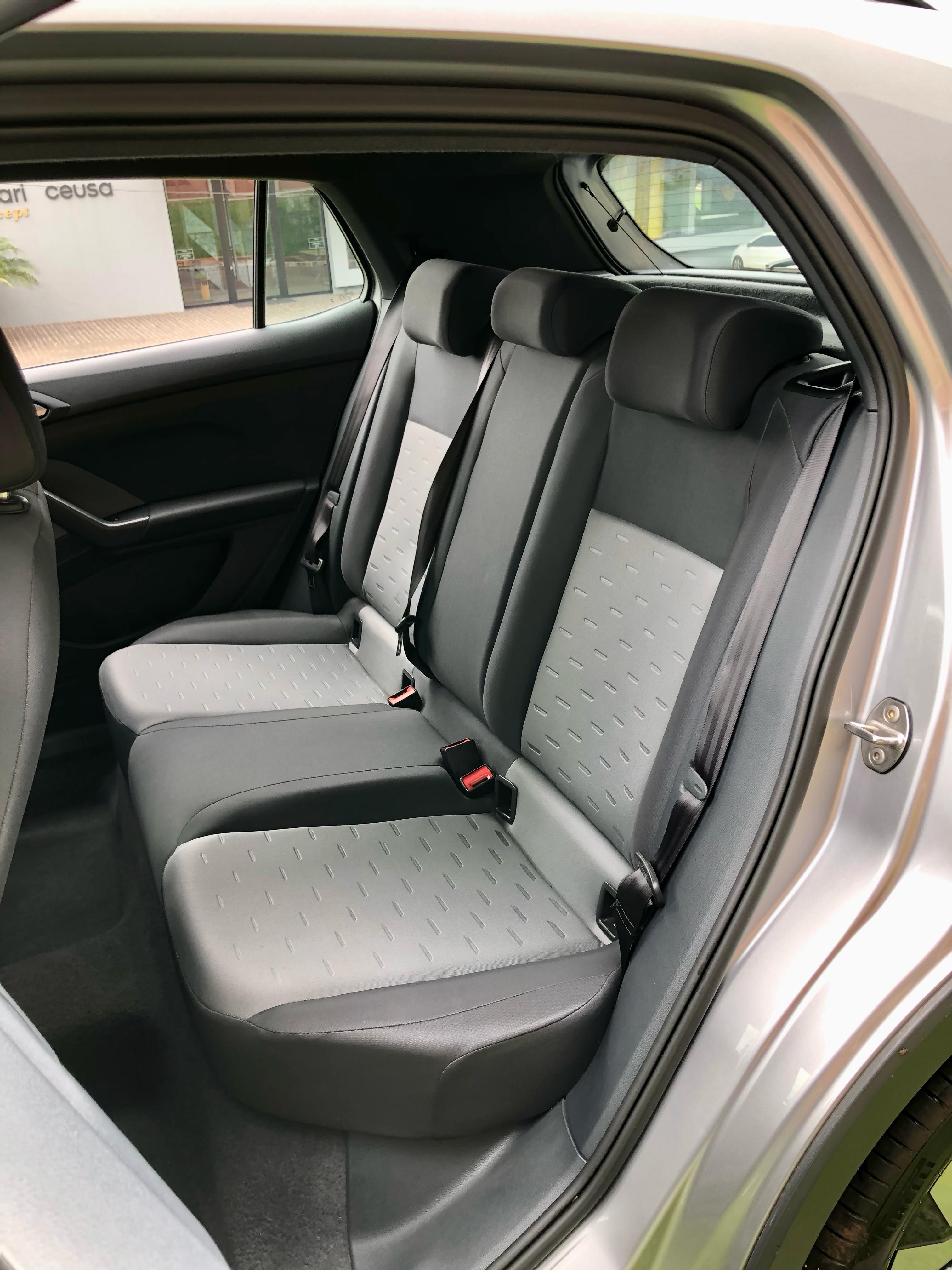 VOLKSWAGEN  T-CROSS - Miniatura 8