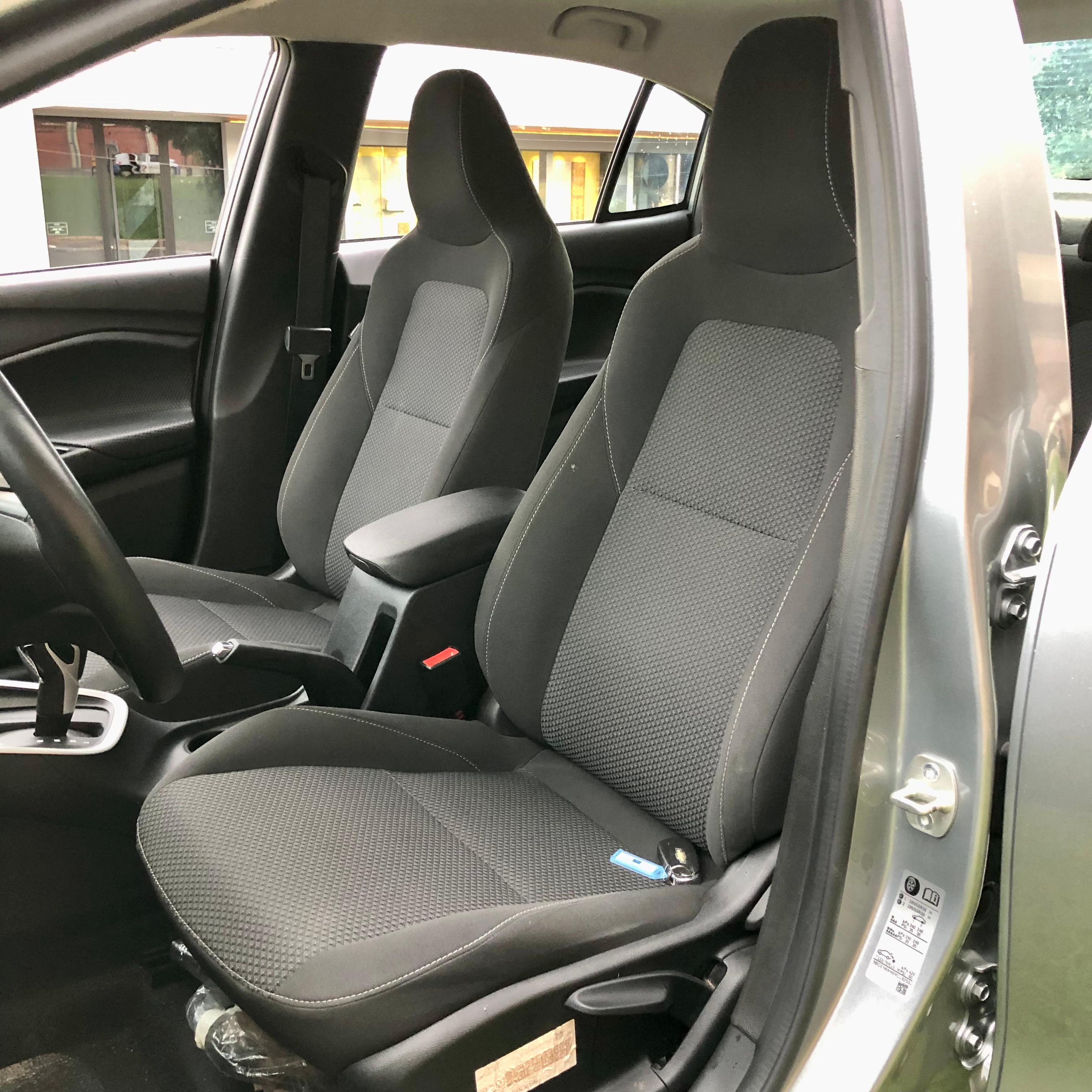 CHEVROLET ONIX PLUS LTZ - Miniatura 10