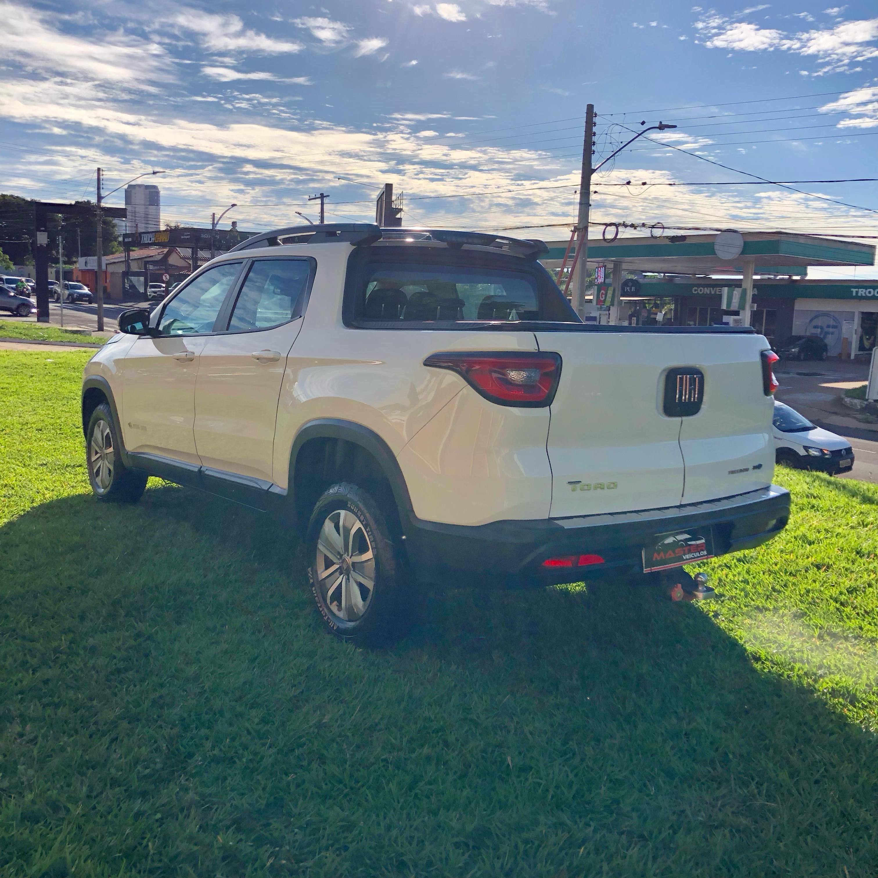 FIAT  TORO OPENING EDITION - Miniatura 2