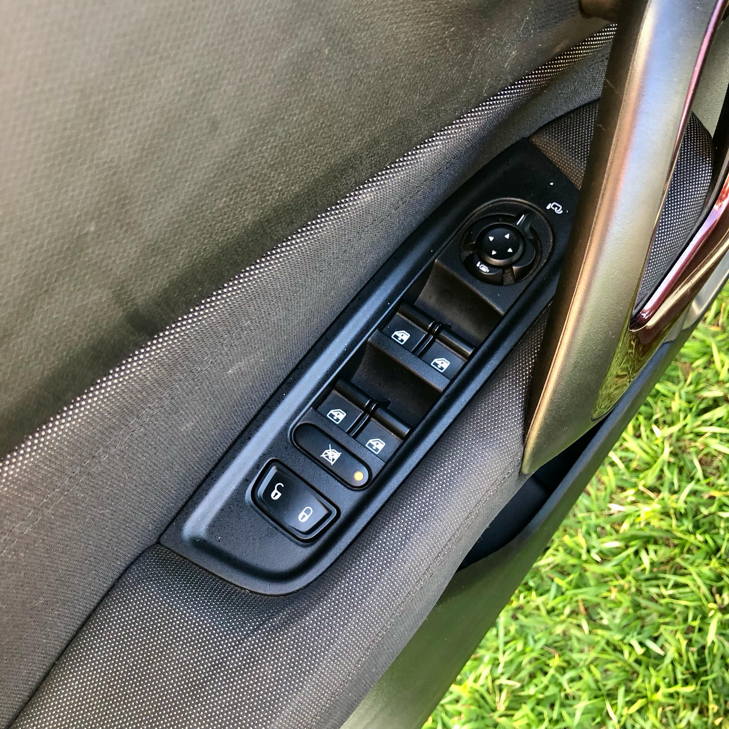 FIAT  TORO OPENING EDITION - Miniatura 9