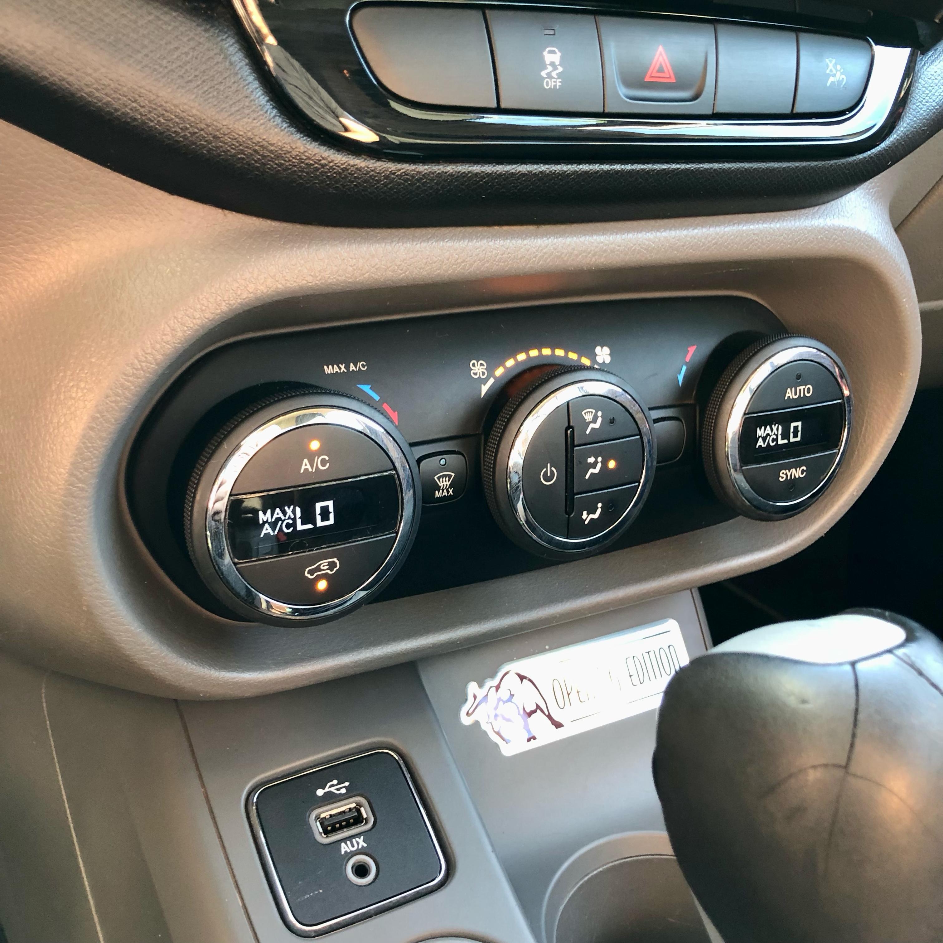 FIAT  TORO OPENING EDITION - Miniatura 14