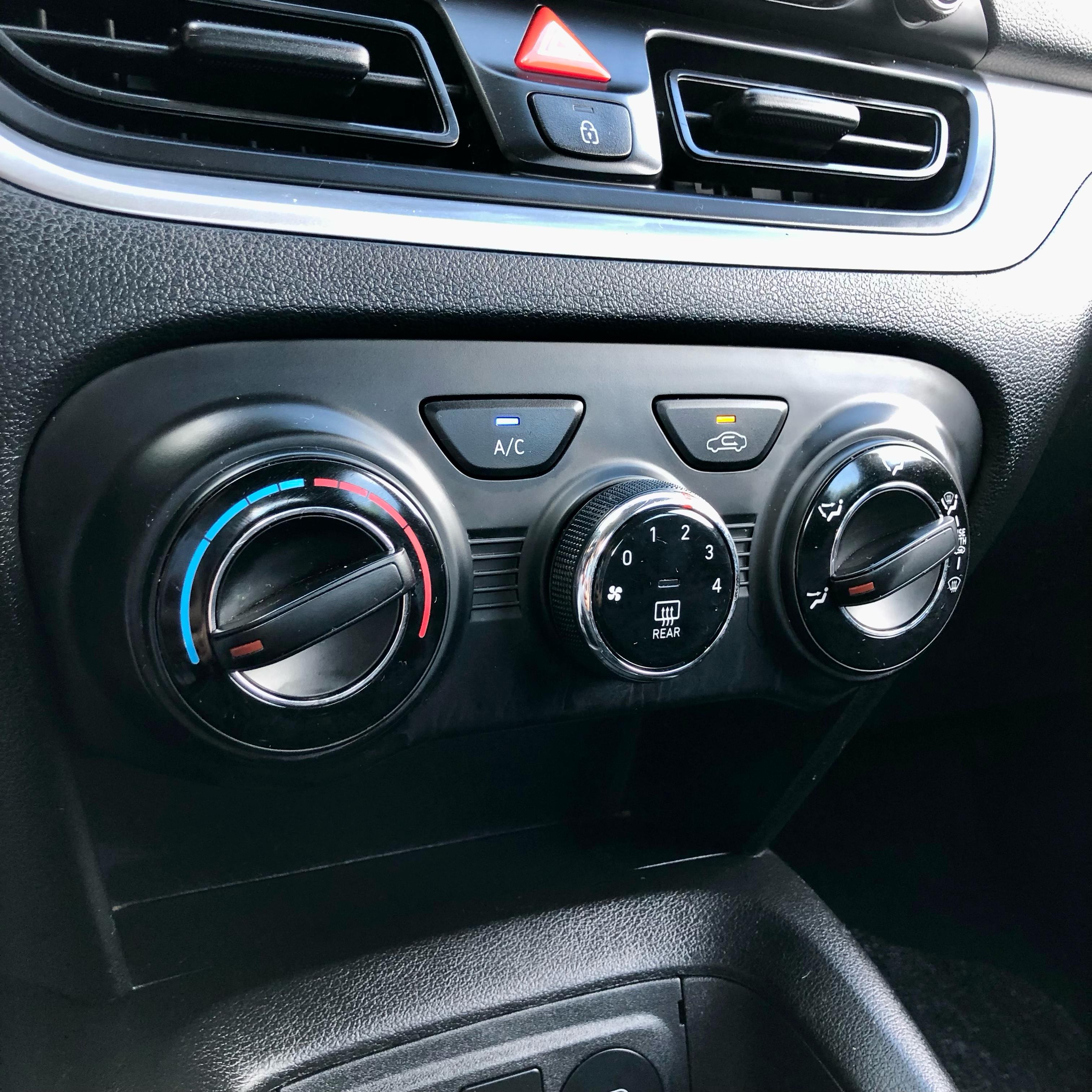 HYUNDAI  HB20 CONFORT - Miniatura 9