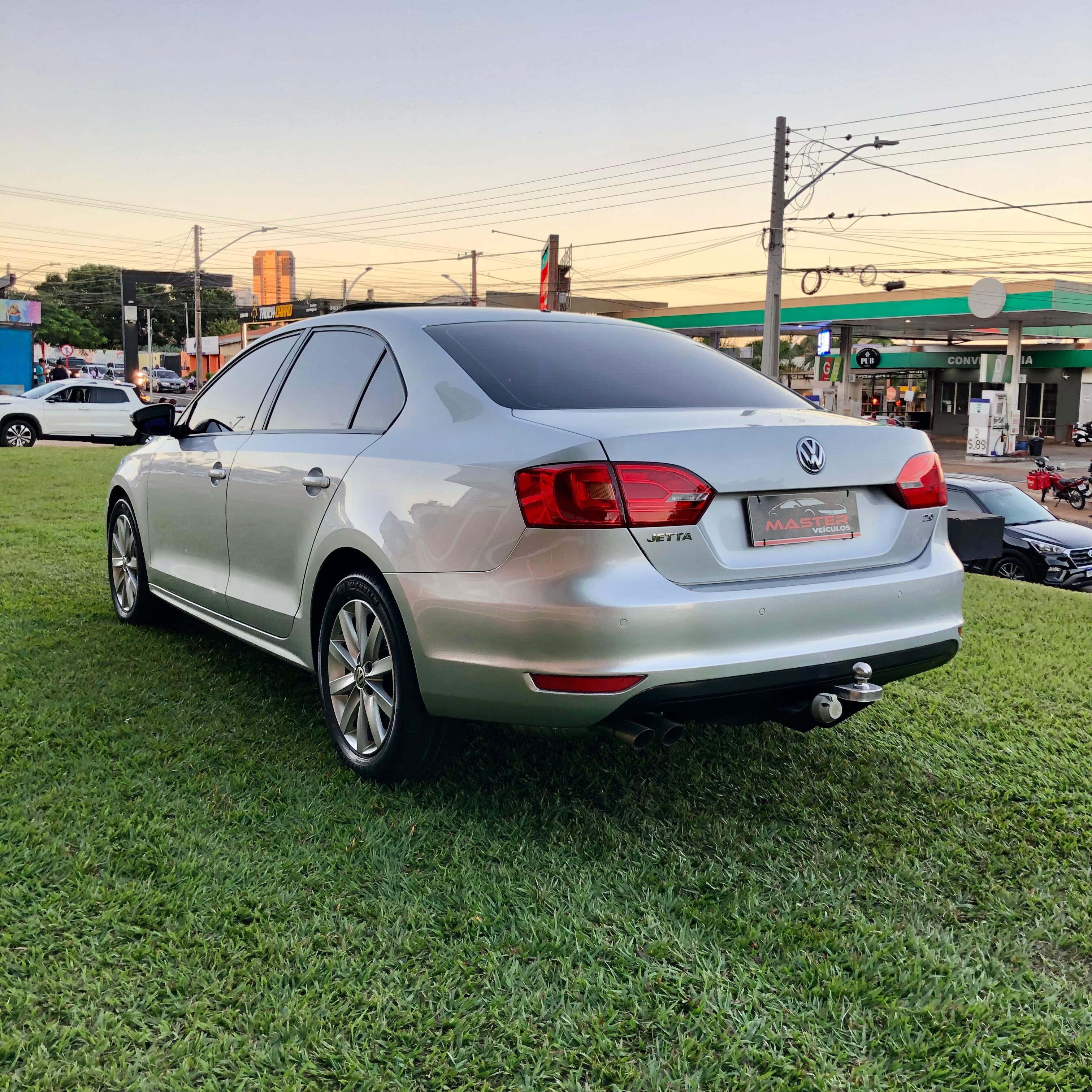 VOLKSWAGEN  JETTA CONFORTLINE - Miniatura 2