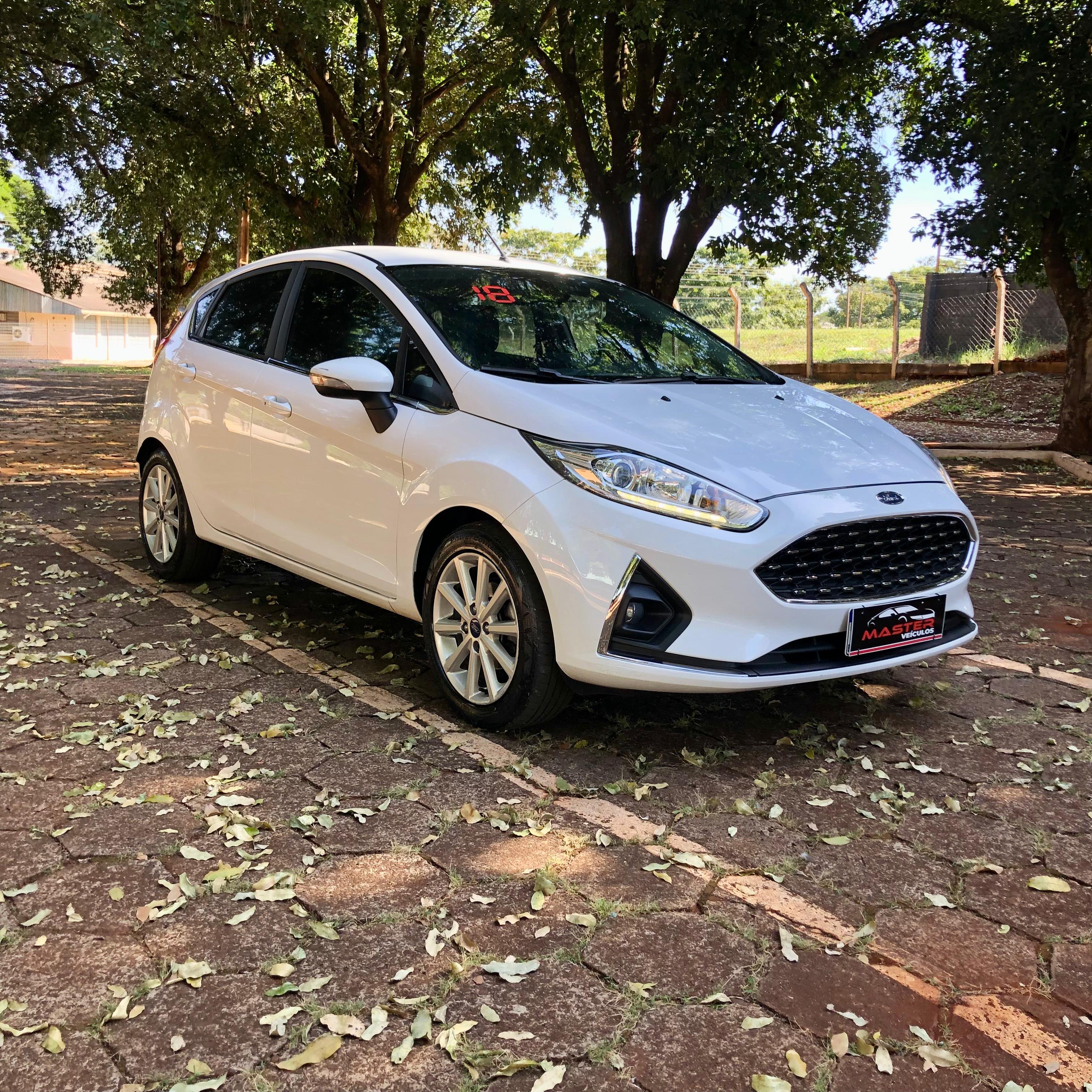 FORD NEW FIESTA TITANIUM - Miniatura 4