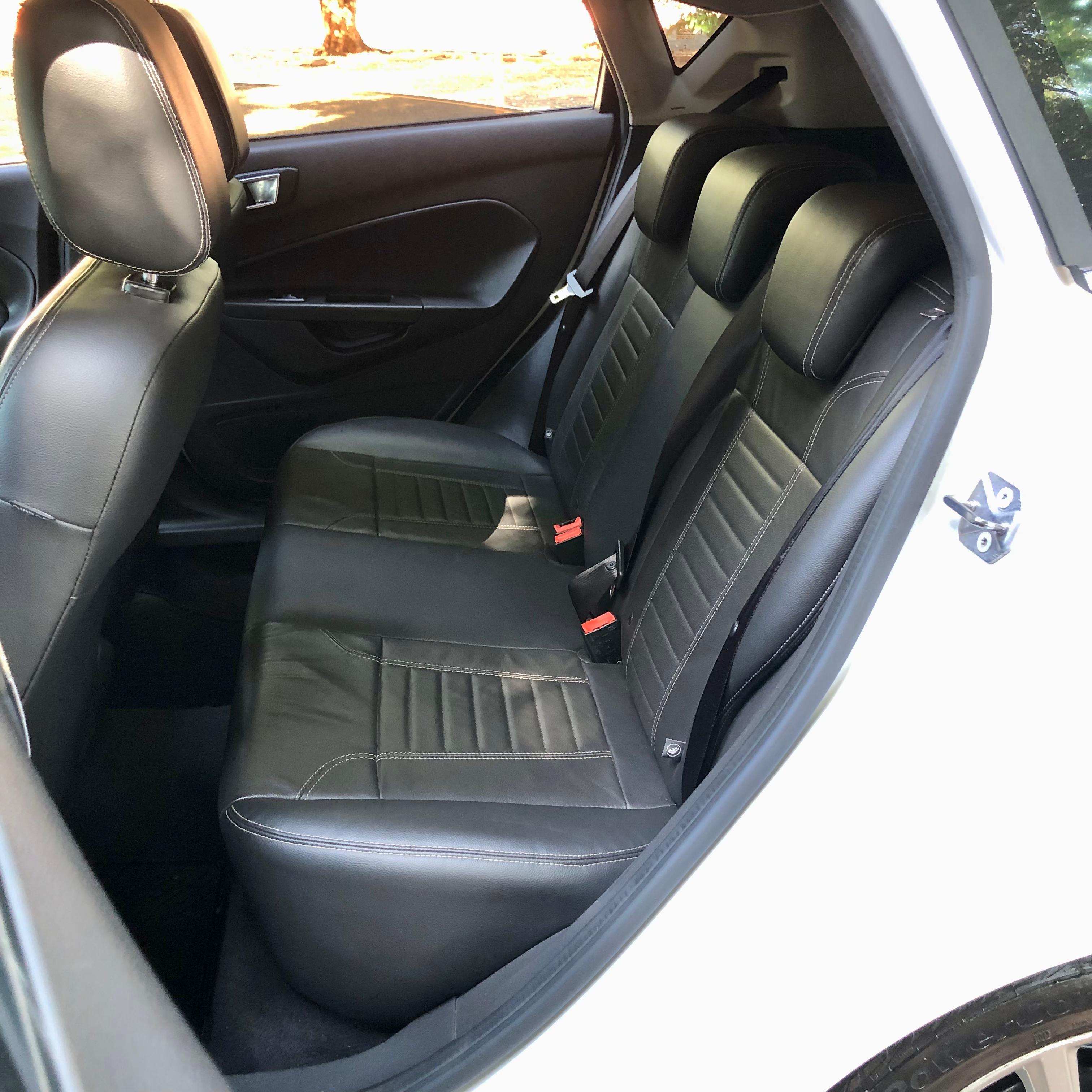 FORD NEW FIESTA TITANIUM - Miniatura 17