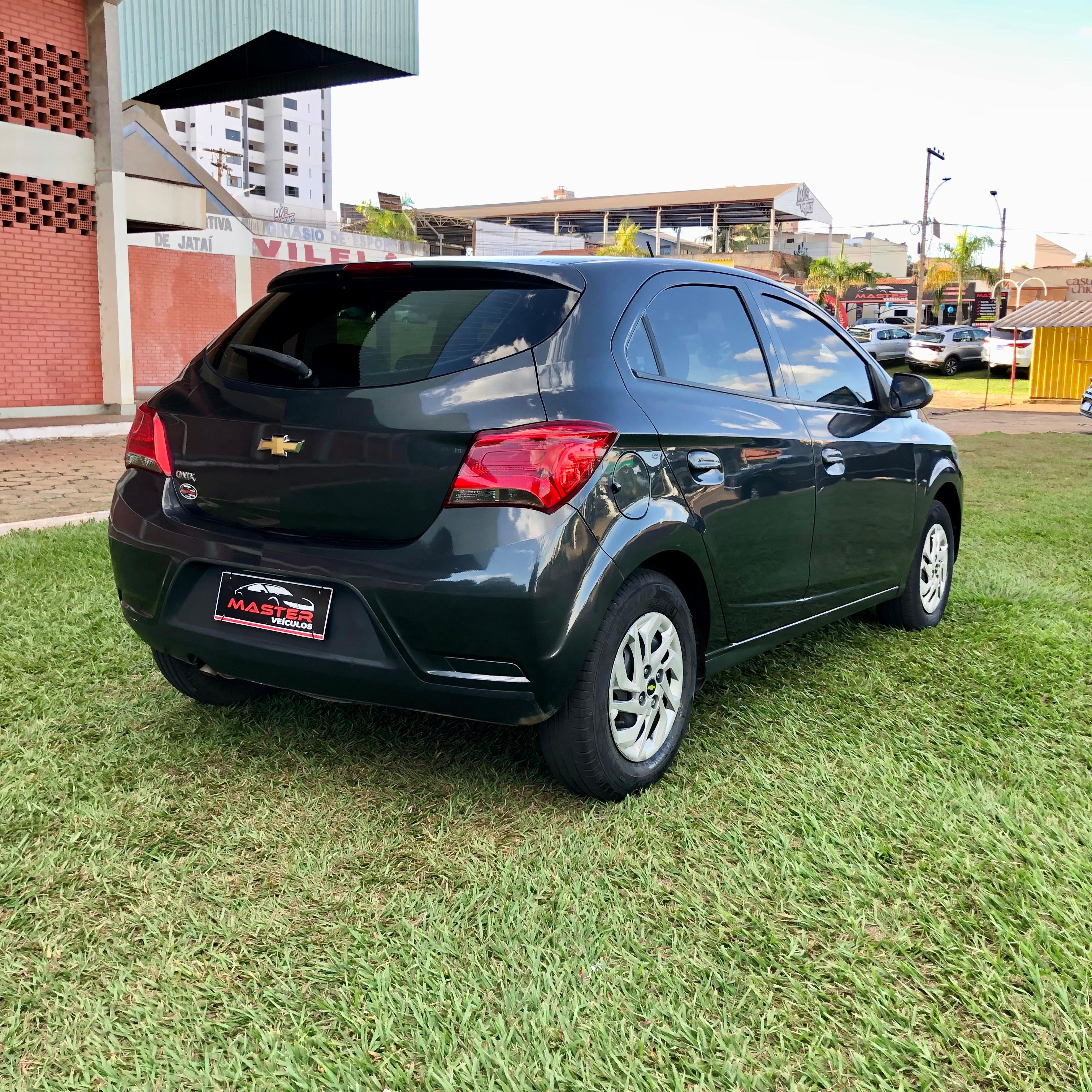 CHEVROLET ONIX LT - Miniatura 3