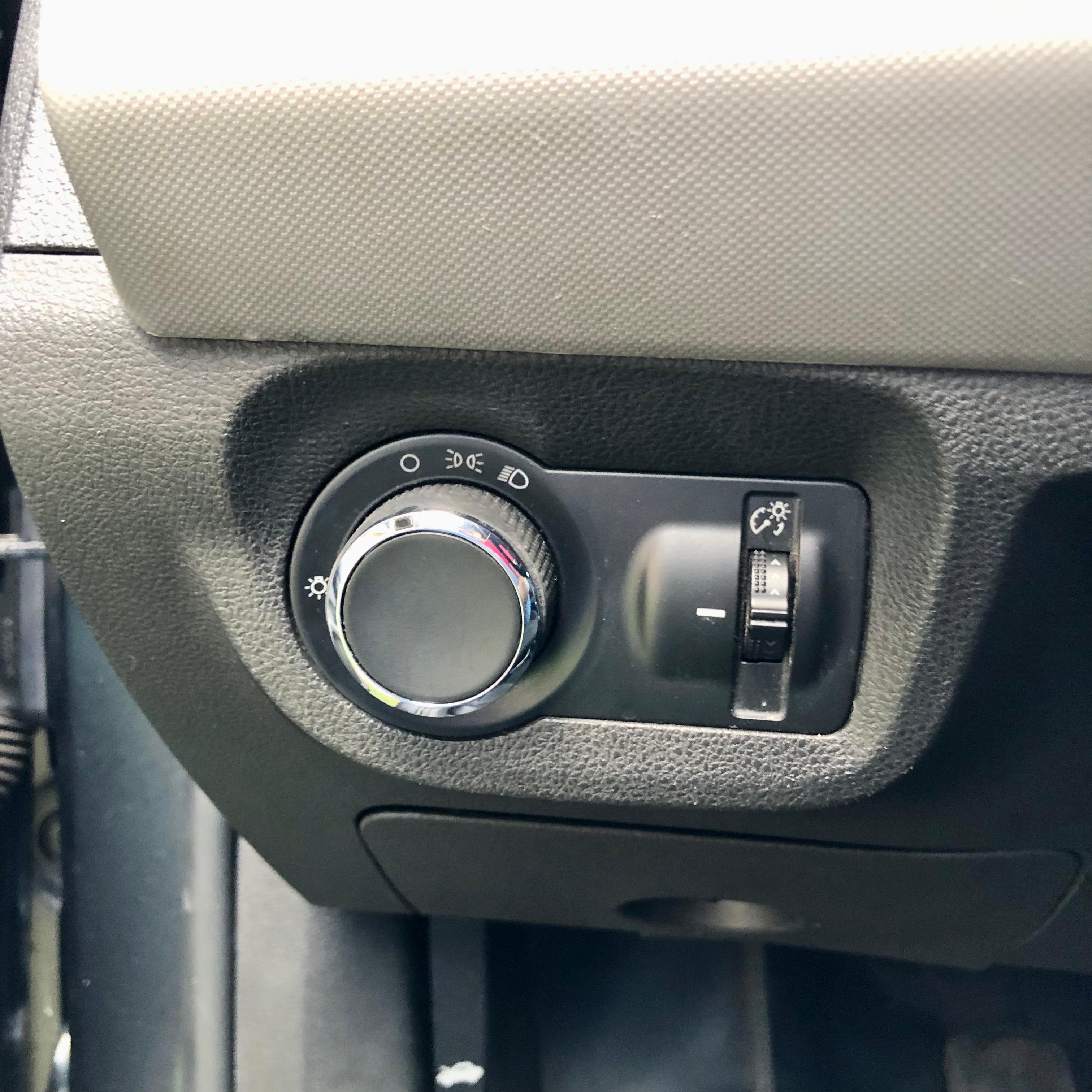 CHEVROLET ONIX LT - Miniatura 9