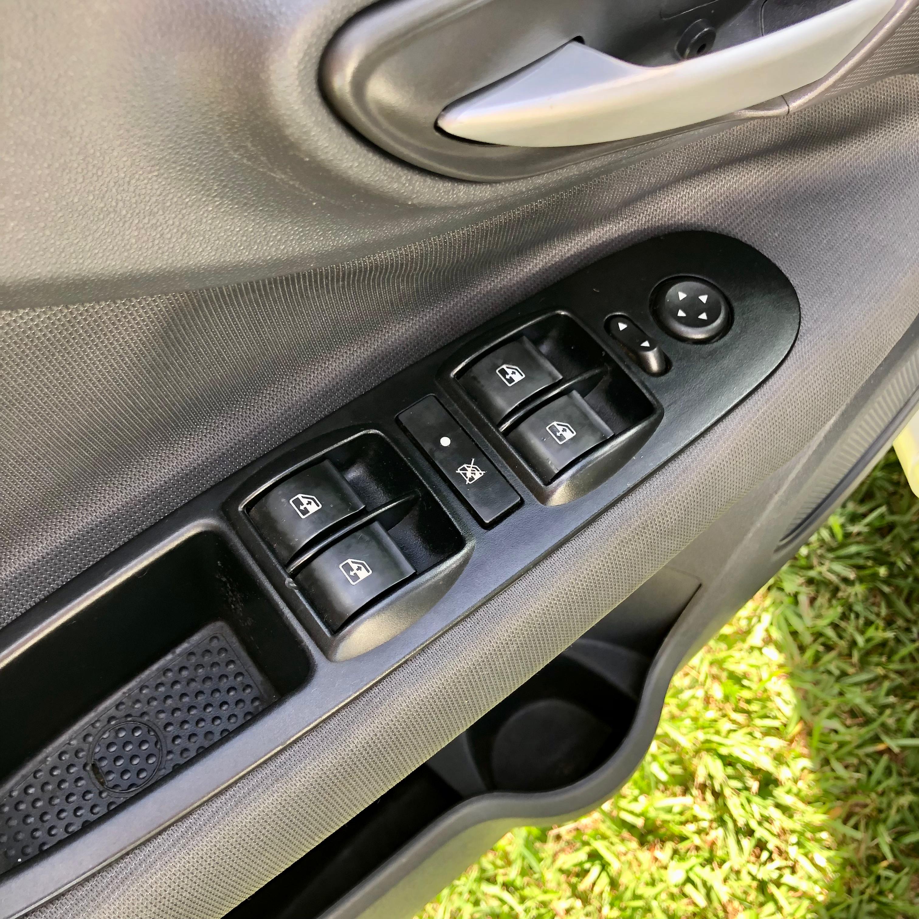 FIAT  PUNTO ESSENCE SP - Miniatura 7