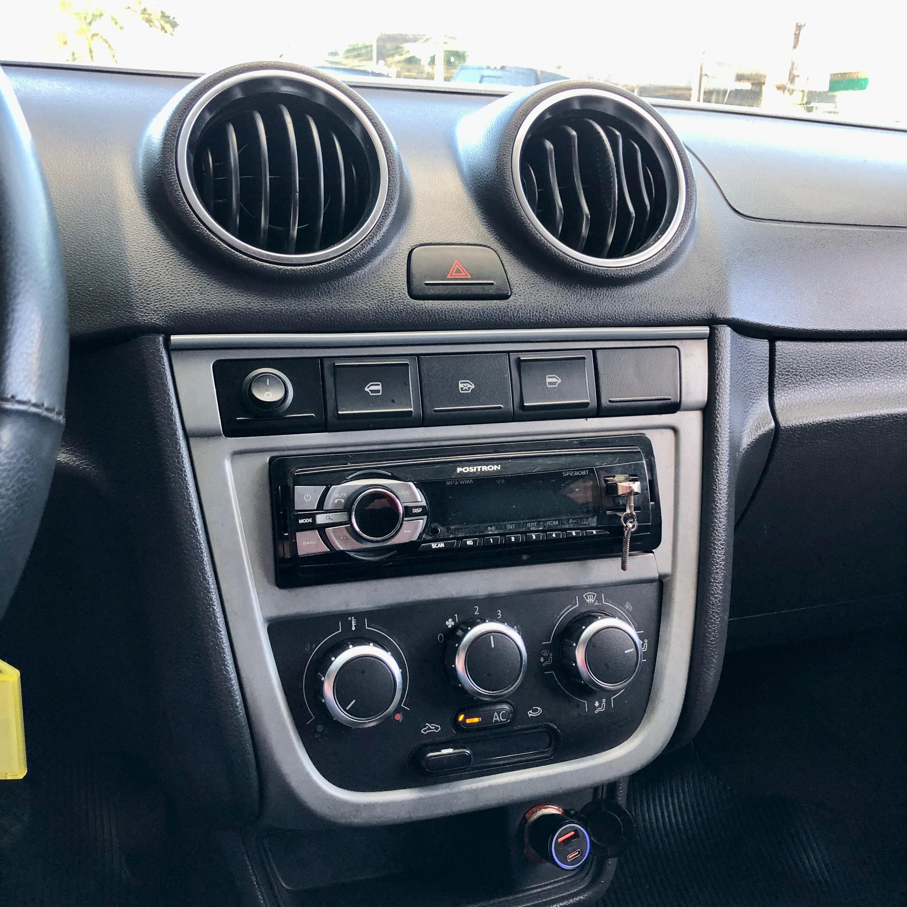 VOLKSWAGEN  GOL  - Miniatura 12